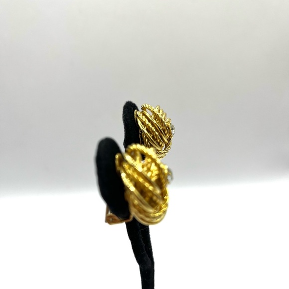 Earring Lot 5 Pairs Chunky Earrings with Ornate Clip on Earrings Gold Tone - Picture 6 of 16